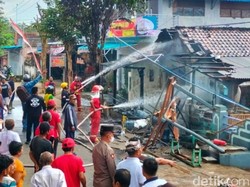 Pertamini di Banyuwangi Ludeskan Kios dan Rumah, Kerugian Rp 35 Juta
