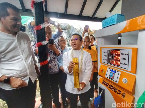 Mantap! Ada Pom Mini Minyak Goreng Curah di Cimenyan Bandung