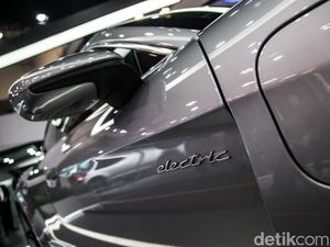 Bengkel Boleh Ubah Mobil Bensin jadi Mobil Listrik, Ini Syaratnya Bengkel Boleh Ubah Mobil Bensin jadi Mobil Listrik, Ini Syaratnya