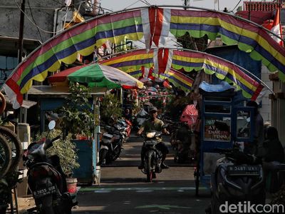 Potret Meriahnya Kampung di Tanjung Priok Sambut HUT RI Ke-77