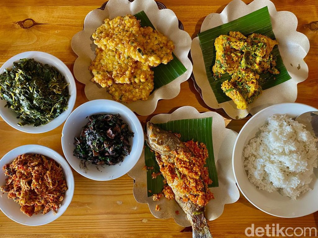 Cakalang Suwir hingga Ayam Woku Berempah Sedap Ada di Sini! Cakalang Suwir hingga Ayam Woku Berempah Sedap Ada di Sini!