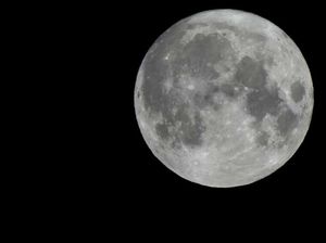 7 Hal Ngeri yang Bakal Terjadi pada Bumi Kalau Bulan Hancur 7 Hal Ngeri yang Bakal Terjadi pada Bumi Kalau Bulan Hancur