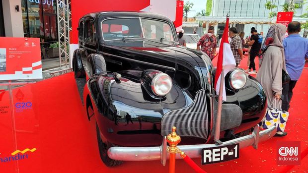 Buick Limited 8 (1939)