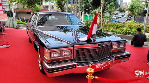 Cadillac Fleetwood Brougham