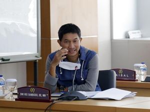 PDIP Minta Pemprov Beri Deadline Pemilik Bongkar Ruko Makan Jalan di Pluit PDIP Minta Pemprov Beri Deadline Pemilik Bongkar Ruko Makan Jalan di Pluit