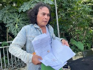 Kode Rahasia Bikin Deolipa Yakin Bharada E Cabut Kuasa karena Diintervensi Kode Rahasia Bikin Deolipa Yakin Bharada E Cabut Kuasa karena Diintervensi