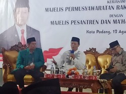 HNW Ajak Organisasi Pesantren Maknai Peran-Syukuri Kemerdekaan RI