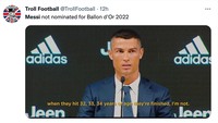 Sementara itu, Cristiano Ronaldo masuk dalam daftar peraih Ballon dOr. Banyak yang membandingkan usia keduanya, sebab Messi baru berusia 35 tahun, dan Ronaldo sudah 37 tahun. (Foto: Twitter @TrollFootball