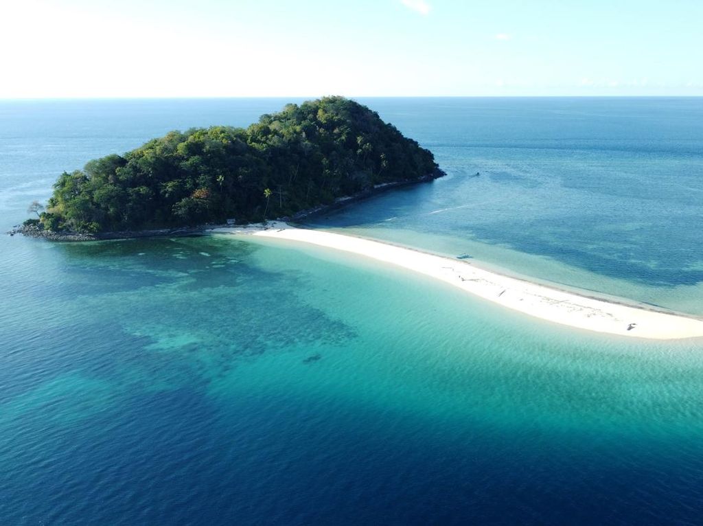 Ini Dia Pulau Bugisa Gorontalo yang Indahnya Kebangetan Ini Dia Pulau Bugisa Gorontalo yang Indahnya Kebangetan