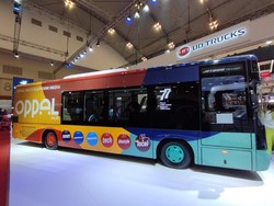 Bus Socmed ala Adiputro dan Oppal Buz, Bisa Bikin Podcast di Dalam Kabin