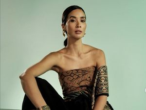 Pameran Kain Oscar Lawalata Buat Takjub Pengunjung Pameran Kain Oscar Lawalata Buat Takjub Pengunjung