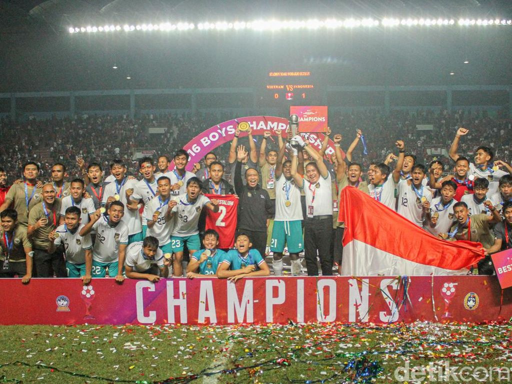 Timnas Indonesia U-16 Juara, Bima Sakti: Jangan Lupakan Pelatih SSB Timnas Indonesia U-16 Juara, Bima Sakti: Jangan Lupakan Pelatih SSB