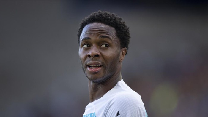 LIVERPOOL, ENGLAND - AUGUST 06: Raheem Sterling of Chelsea during the Premier League match between Everton FC and Chelsea FC at Goodison Park on August 6, 2022 in Liverpool, United Kingdom. (Photo by Joe Prior/Visionhaus via Getty Images)