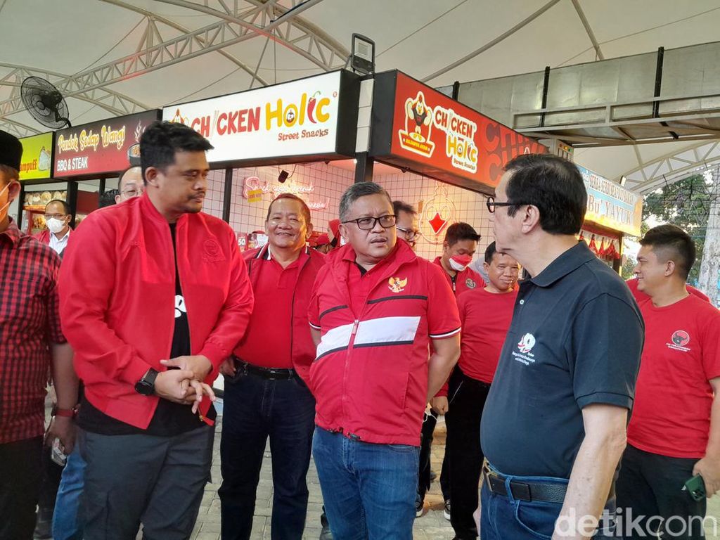Sekjen PDIP Sesalkan Perusakan Baliho Tak Berizin Puan Maharani Sekjen PDIP Sesalkan Perusakan Baliho Tak Berizin Puan Maharani