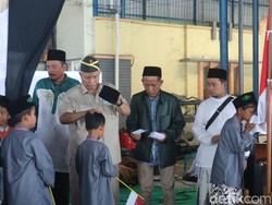 Pensiunan Tentara Tajir di Kudus Bagikan Angpao Kemerdekaan Rp 1 M