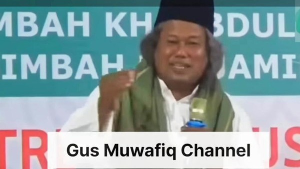 gus muwafiq di channel youtube nya, GusMuwafiqChannel