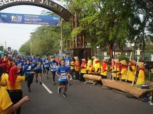 Keseruan Jogja Marathon 2022 di Candi Prambanan Keseruan Jogja Marathon 2022 di Candi Prambanan