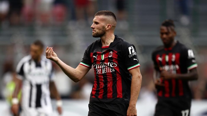 MILAN, ITALY - AUGUST 13: Ante Rebic of AC Milan celebrates after scoring his sides fourth goal of the match during the Serie A match between AC MIlan and Udinese Calcio at Stadio Giuseppe Meazza on August 13, 2022 in Milan, Italy. (Photo by Francesco Scaccianoce/Getty Images)