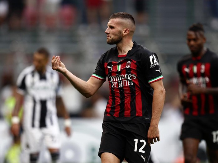 MILAN, ITALY - AUGUST 13: Ante Rebic of AC Milan celebrates after scoring his side's fourth goal of the match during the Serie A match between AC MIlan and Udinese Calcio at Stadio Giuseppe Meazza on August 13, 2022 in Milan, Italy. (Photo by Francesco Scaccianoce/Getty Images)