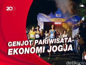 Ramainya Gelaran Mandiri Jogja Marathon 2022 Candi Prambanan