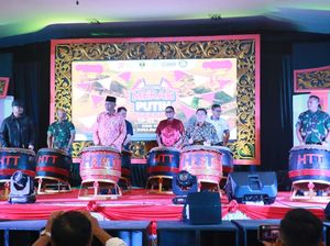 Event Bazar Merah Putih Disebut Gubernur Cerminan Persatuan di Sumbar Event Bazar Merah Putih Disebut Gubernur Cerminan Persatuan di Sumbar