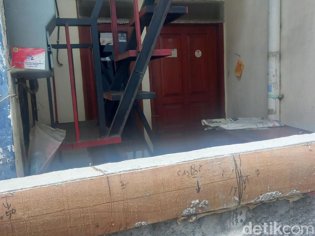 Keluarga Mursideh Berencana Jadikan Rumahnya sebagai Pemakaman Keluarga Keluarga Mursideh Berencana Jadikan Rumahnya sebagai Pemakaman Keluarga