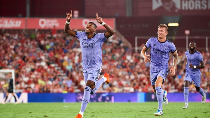 ALMERIA, SPAIN - AUGUST 14: David Alaba of Real Madrid celebrates after scoring his teams second goal during the LaLiga Santander match between UD Almeria and Real Madrid CF at Juegos Mediterraneos on August 14, 2022 in Almeria, Spain. (Photo by Silvestre Szpylma/Quality Sport Images/Getty Images)