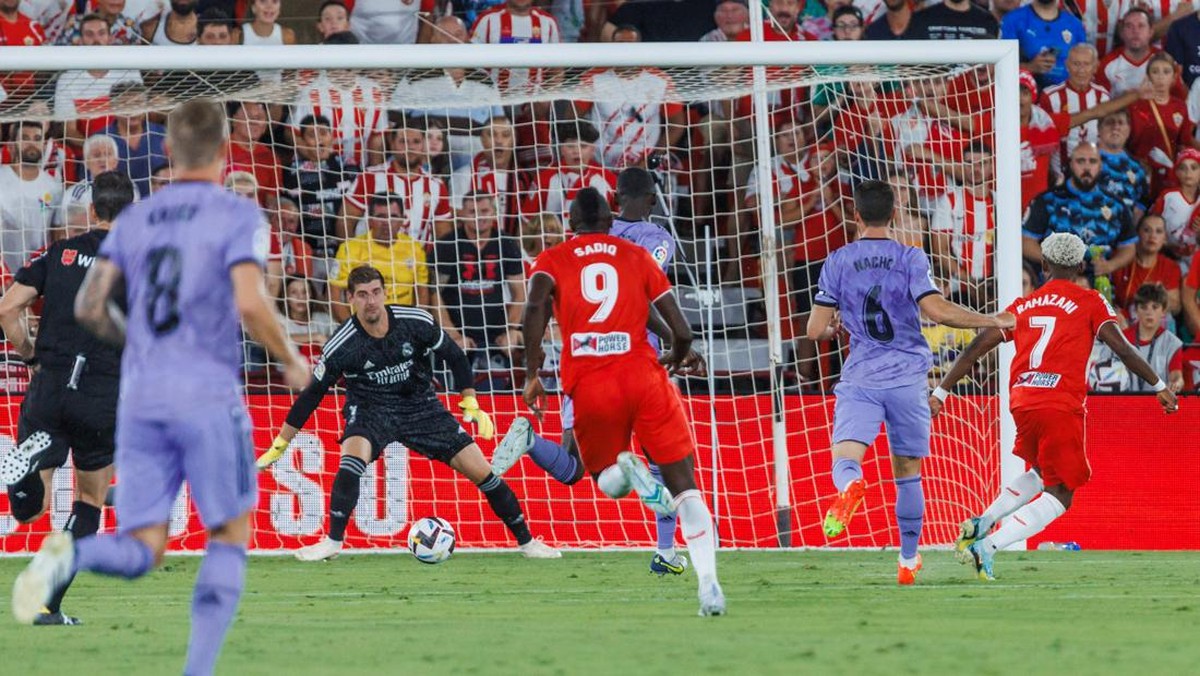 Real Madrid membuat kesalahan pertahanan, tertinggal dari Almeria sebelum mencetak dua gol untuk menang. (Foto: NurPhoto via Getty Images/NurPhoto)