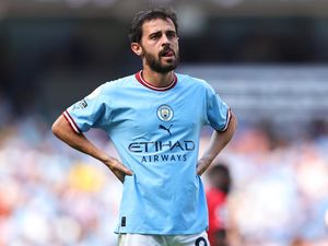 Xavi Nge-Fans Berat ke Bernardo Silva