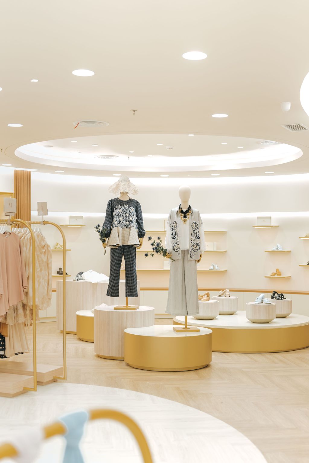 Butik Klamby di PIM 3