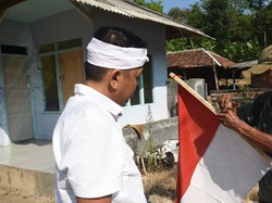 Dedi Mulyadi Tegur Toko Material Pasang Bendera Merah Putih Terbalik