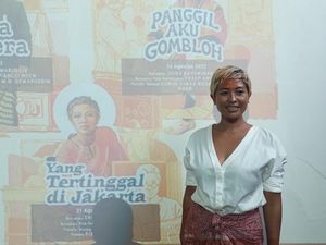 Dira Sugandi Monolog Jadi Sosok Emiria Soenassa, Ngaku Meditasi Tiap Hari Dira Sugandi Monolog Jadi Sosok Emiria Soenassa, Ngaku Meditasi Tiap Hari