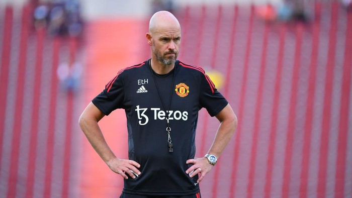 BANGKOK, THAILAND - JULY 11: Erik ten Hag manager of Manchester United during a training session ahead of the preseason friendly match between Liverpool and Manchester United at Rajamangala Stadium on July 11, 2022 in Bangkok, Thailand. (Photo by Supakit Wisetanuphong/MB Media/Getty Images)