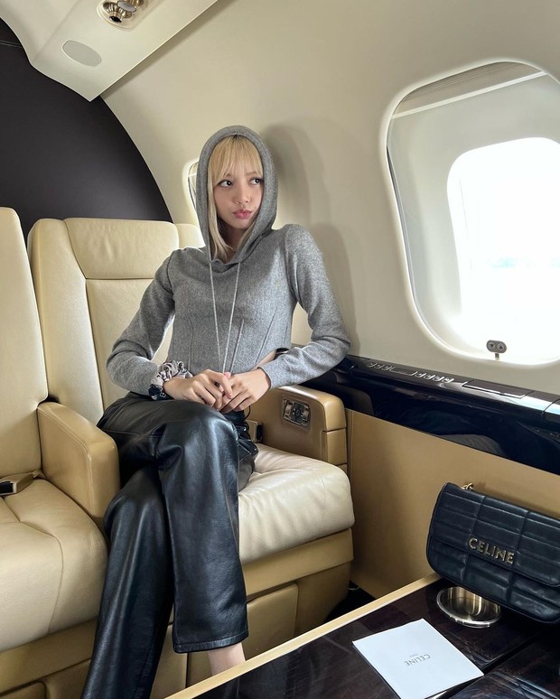 Gaya Lisa Blackpink/Foto: Instagram.com/Lalalalisa_m Gaya Lisa Blackpink