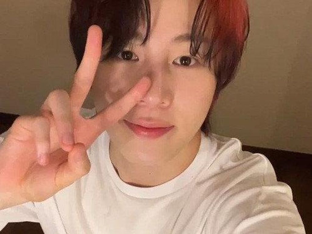 Ha Sung Woon Positif COVID-19 3 Hari Sebelum Wamil Ha Sung Woon Positif COVID-19 3 Hari Sebelum Wamil