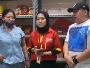 Viral Pencurian Cokelat Alfamart, Pengutil Ancam Pegawai-Berakhir Damai Viral Pencurian Cokelat Alfamart, Pengutil Ancam Pegawai-Berakhir Damai