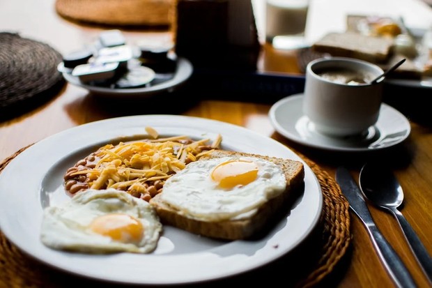 Jangan sepelekan sarapan pagi, ternyata menjadi salah satu solusi untuk mengatur nafsu makan/Foto: pexels.com/Julian Jagtenberg