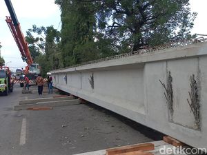 Jembatan Balun Lamongan Mulai Diperbaiki hingga 2 Bulan Mendatang Jembatan Balun Lamongan Mulai Diperbaiki hingga 2 Bulan Mendatang