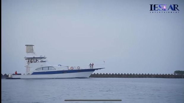 Kapal Lesti Kejora Kapal Lesti Kejora
