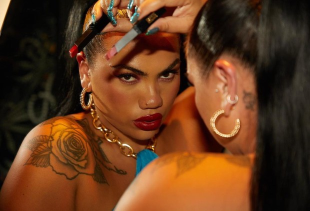 Parris Goebel lebih banyak bekerja sama dengan artis-artis dari YG Entertainment