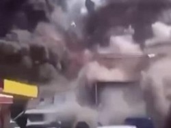 Ngeri! Gudang Kembang Api di Armenia Meledak