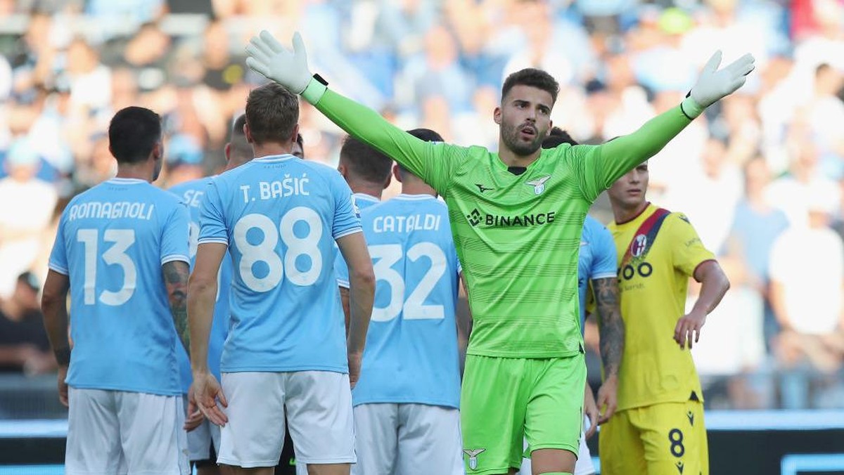 Ekspresi Luis Maximiano usai mendapat kartu merah. Foto: Getty Images/Paolo Bruno