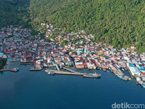 Indahnya Tarempa dari Udara, Kota Pelabuhan Paling Sibuk di Anambas