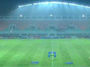 Menit 20 Rans VS PSM Liga 1, Wasit Hentikan Laga Lantaran Genangan Air