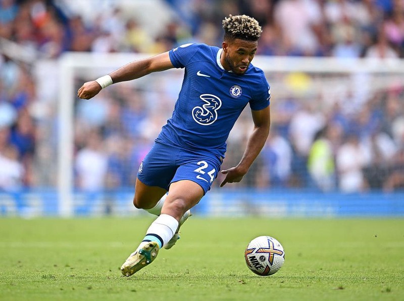 LONDON, ENGLAND - AUGUST 14: Reece James of Chelsea scores their sides second goal during the Premier League match between Chelsea FC and Tottenham Hotspur at Stamford Bridge on August 14, 2022 in London, England. (Photo by Harriet Lander - Chelsea FC/Chelsea FC via Getty Images)