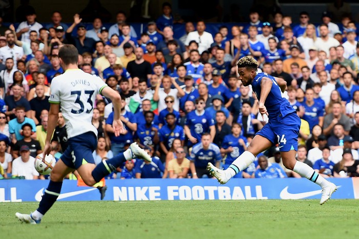 LONDON, ENGLAND - AUGUST 14: Reece James of Chelsea scores their sides second goal during the Premier League match between Chelsea FC and Tottenham Hotspur at Stamford Bridge on August 14, 2022 in London, England. (Photo by Harriet Lander - Chelsea FC/Chelsea FC via Getty Images)