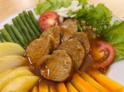 Resep Galantin Daging, Sajian Warisan Kolonial yang Spesial Resep Galantin Daging, Sajian Warisan Kolonial yang Spesial