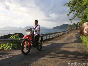 Potret Mantri BRI di Anambas, Susuri Pulau-Arungi Ombak Laut Lepas Potret Mantri BRI di Anambas, Susuri Pulau-Arungi Ombak Laut Lepas