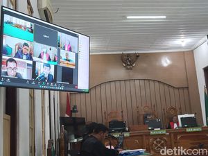 Korupsi Pengadaan Gas 3 Kg, Kades Aek Nabara Dituntut 2 Tahun Penjara Korupsi Pengadaan Gas 3 Kg, Kades Aek Nabara Dituntut 2 Tahun Penjara