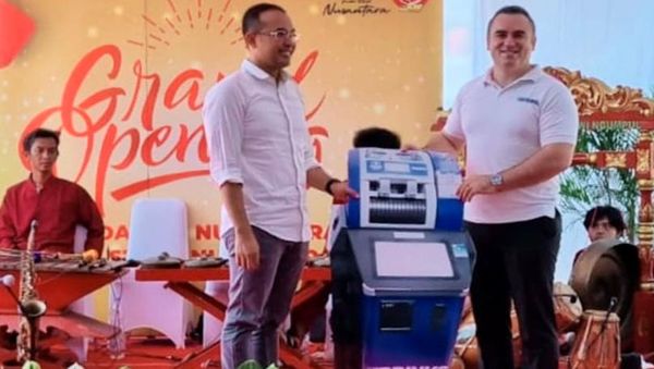 Terus Permudah Nasabah Kelola Uang Cash